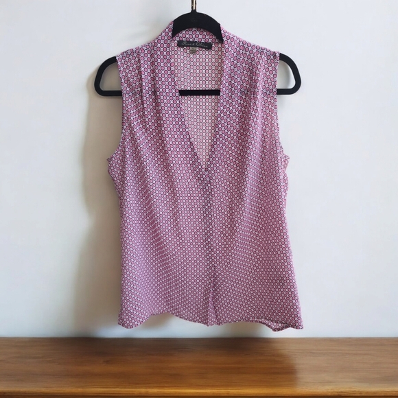 Rose & Olive pink polka dot V-Neck sleeveless pleated flowy blouse Xl - Picture 3 of 9